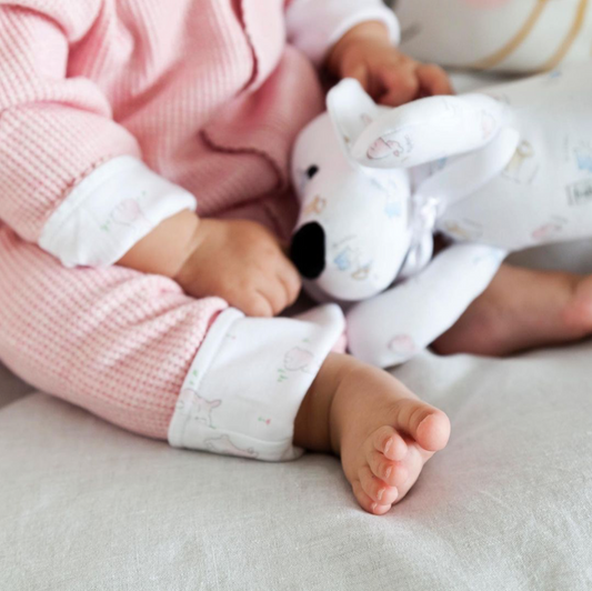 Do babies need footed pyjamas?